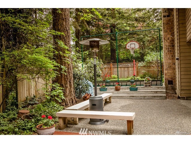 3402 228th Street Southeast Bothell, WA 98021 - Photo 4 of 25