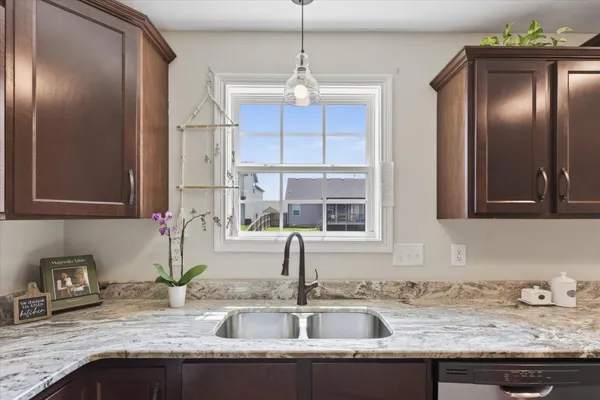 $365,000 | 1092 Charles Thomas Drive, Clarksville, TN 37042