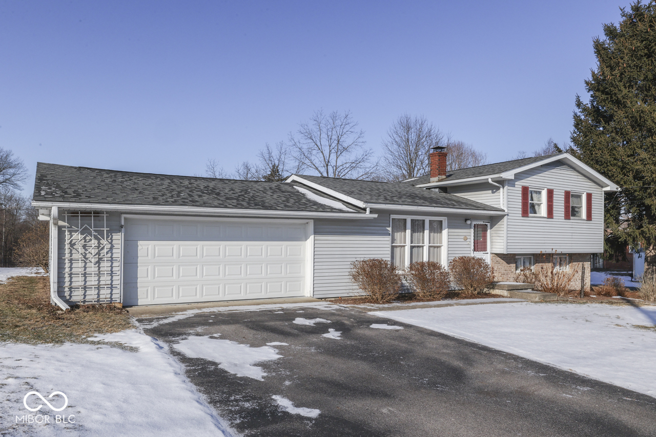 8529 Norm Anderson Road Bloomington, IN 47404 - Photo 2 of 46