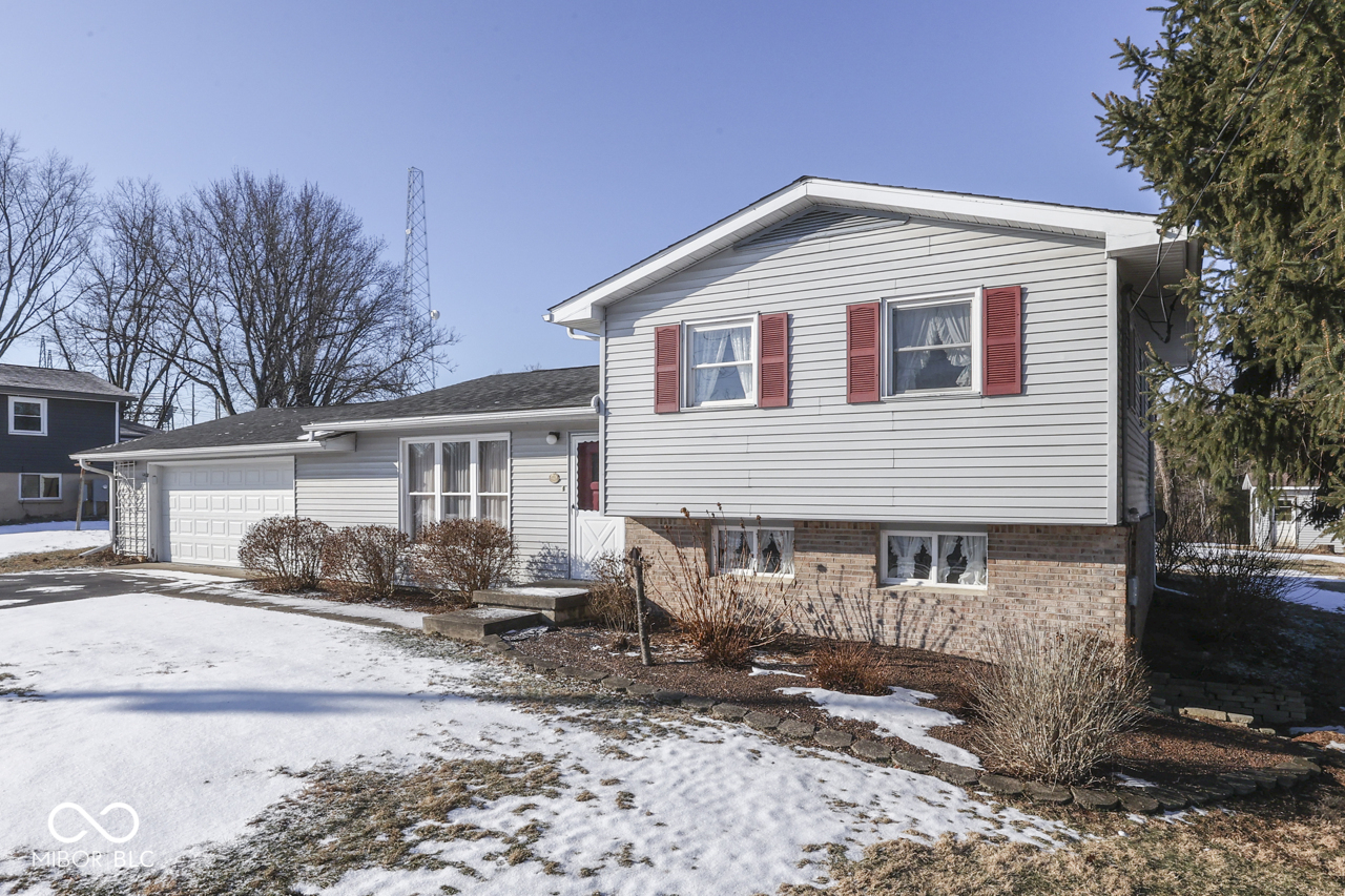 8529 Norm Anderson Road Bloomington, IN 47404 - Photo 3 of 46