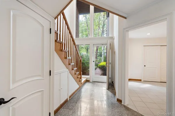 $1,199,000 | 41 East View Court, Jericho, NY 11753