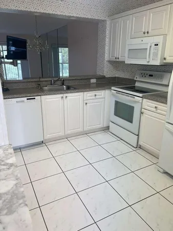 $110,000 | 9592 Weldon Circle, Unit H407, Tamarac, FL 33321