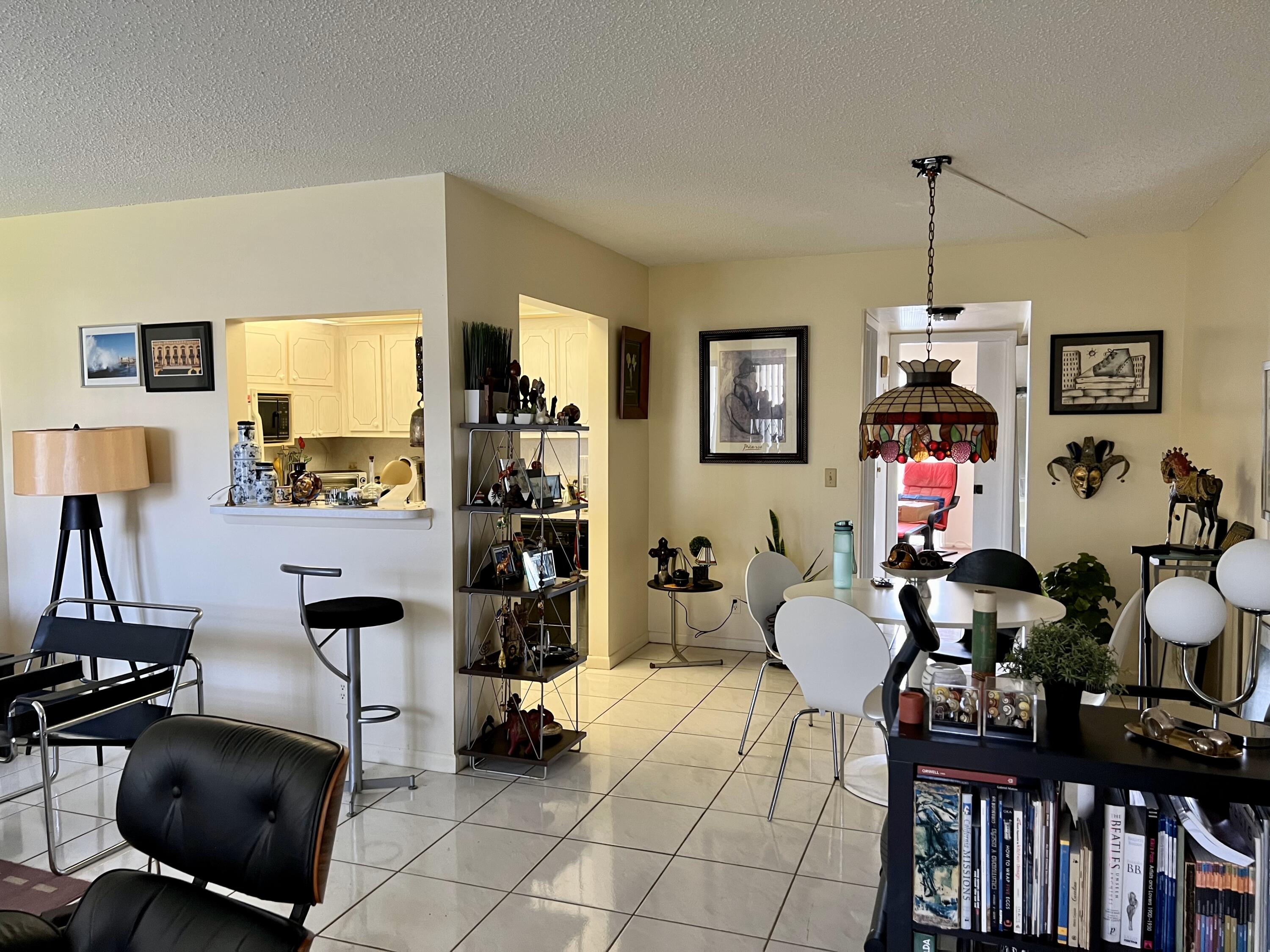 23 Preston A Boca Raton, FL 33434 - Photo 9 of 13 Living-Dining