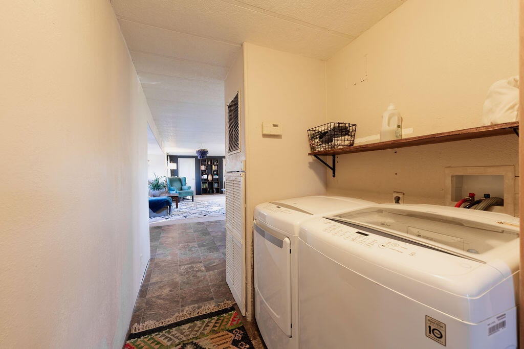 64900 Hunnell Road, Unit 51 Bend, OR 97703 - Photo 16 of 29 In Unit Laundry
