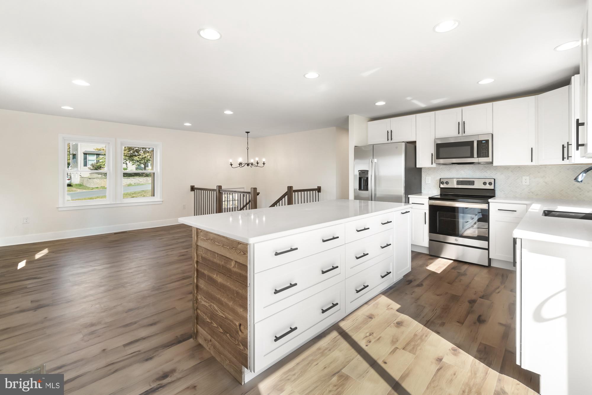 1605 Thomas Drive Point of Rocks, MD 21777 - Photo 4 of 34