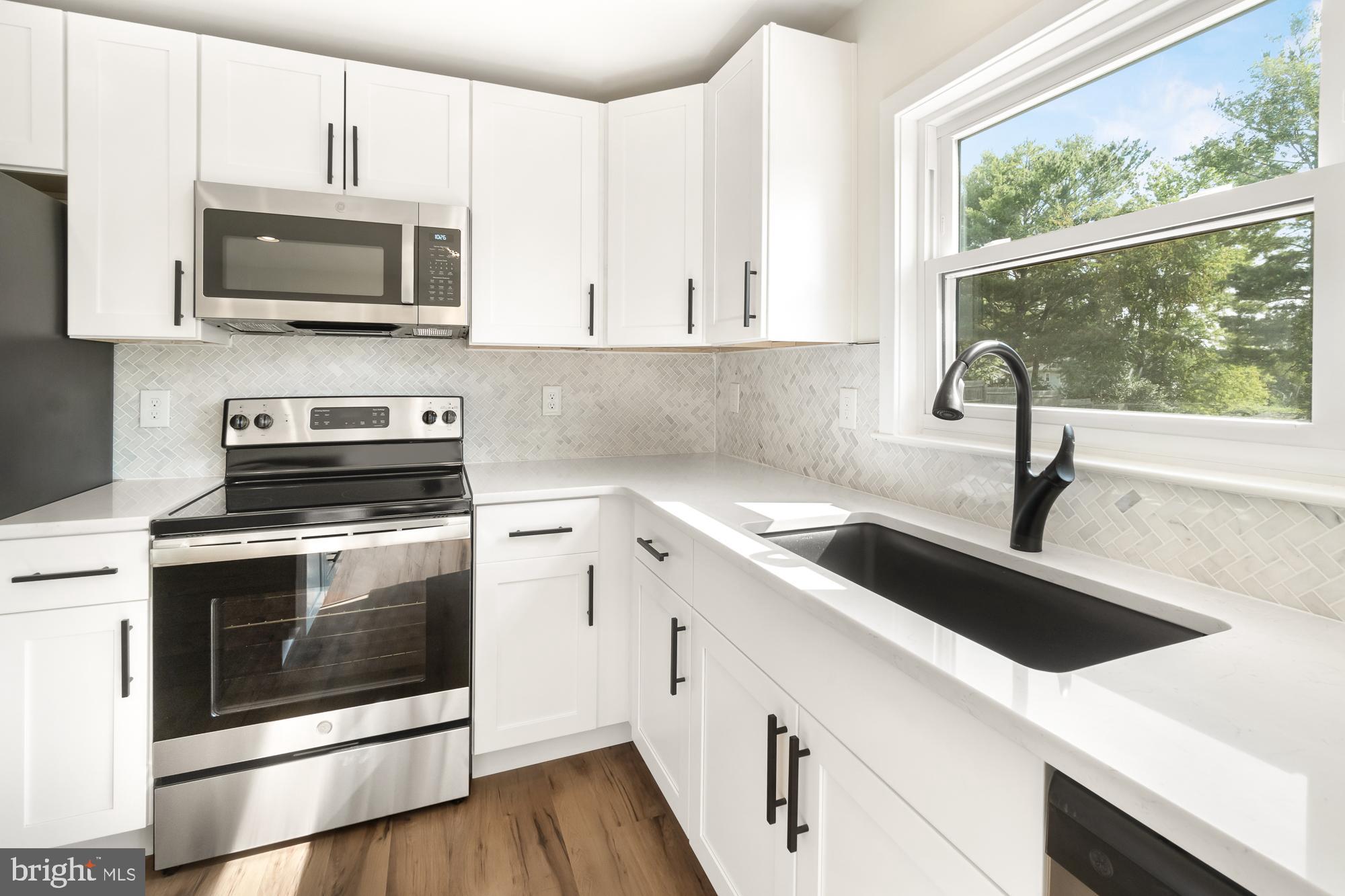 1605 Thomas Drive Point of Rocks, MD 21777 - Photo 5 of 34