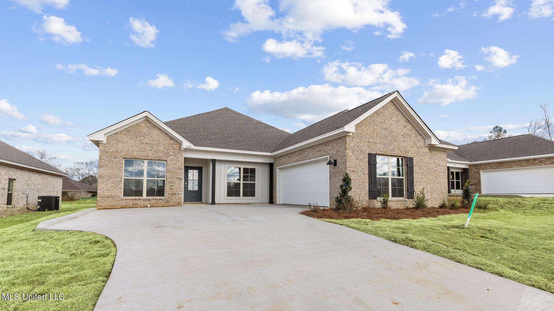 320 Carr Farms Road Ridgeland, MS 39157 - Photo 1 of 34 MS_Ridgeland_Carr-Farms_Dylan_C4