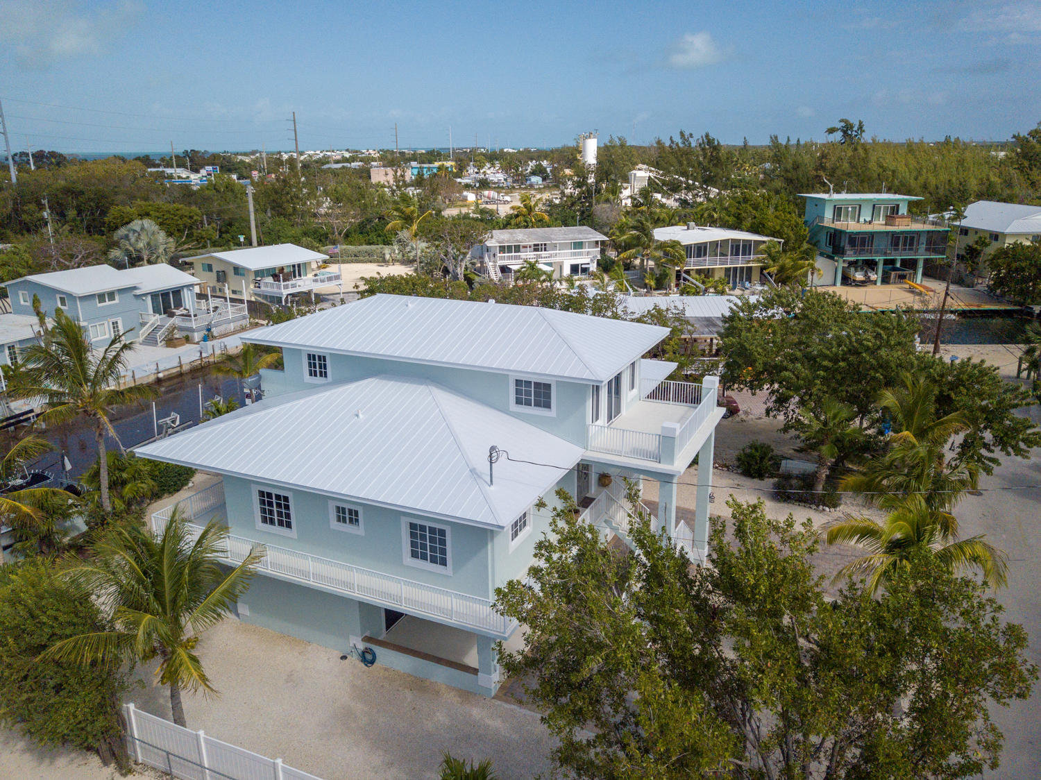 142 Dubonnet Road Tavernier, FL 33070 - Photo 3 of 50 021219 142 Dubonnet Rd SIZED dfp-48