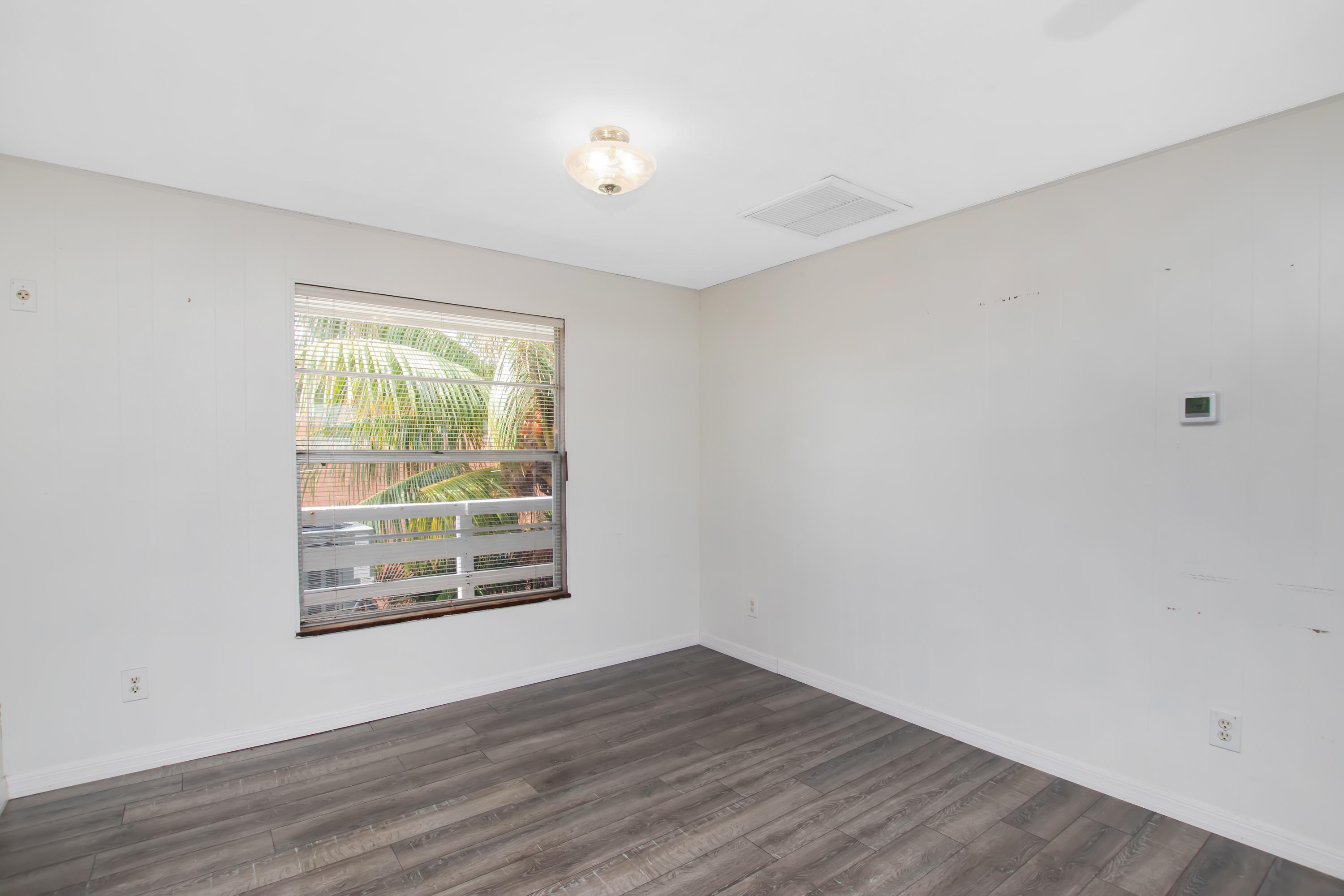 661 Pirates Road Summerland Key, FL 33042 - Photo 16 of 45 Dining area 1