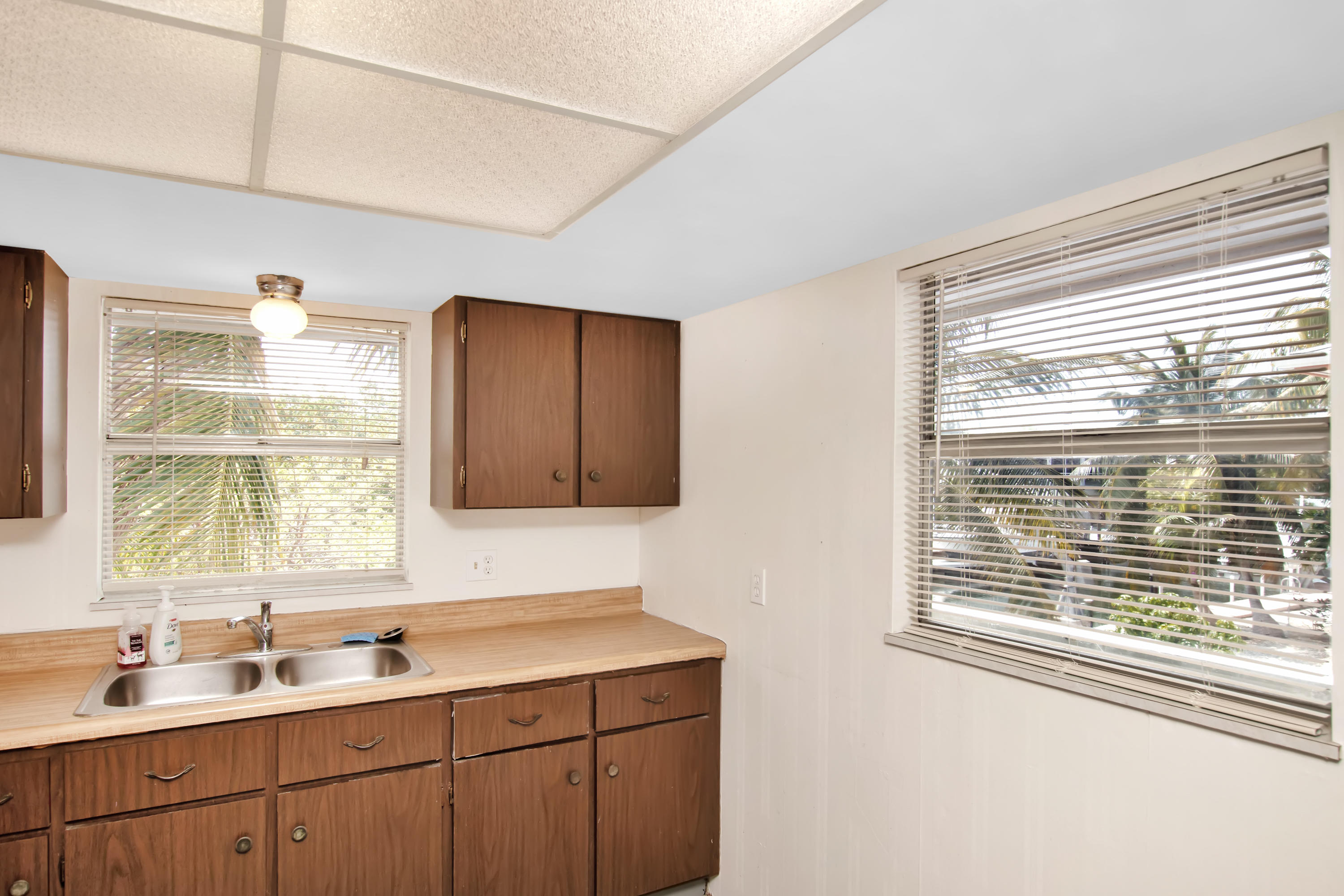 661 Pirates Road Summerland Key, FL 33042 - Photo 19 of 45 Kitchen 2