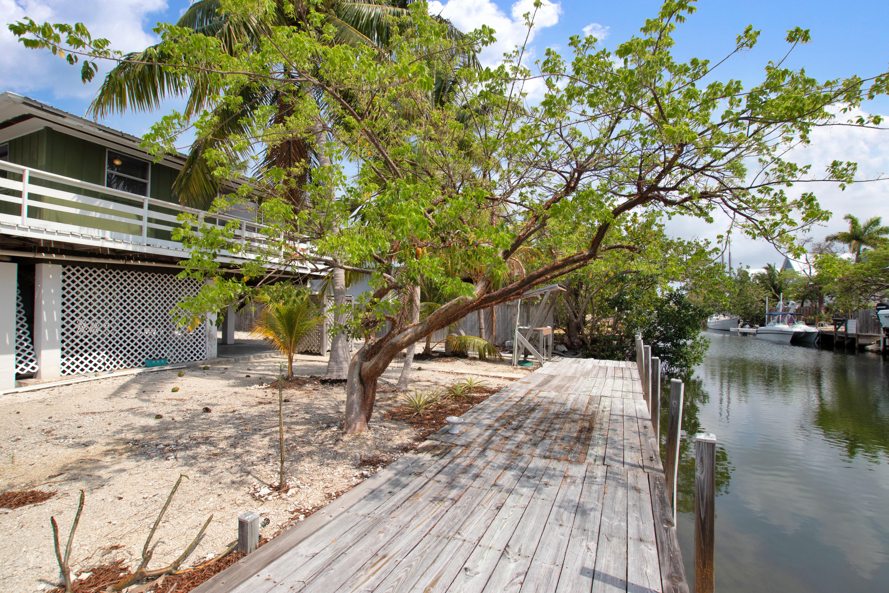661 Pirates Road Summerland Key, FL 33042 - Photo 36 of 45 Wood dock 1