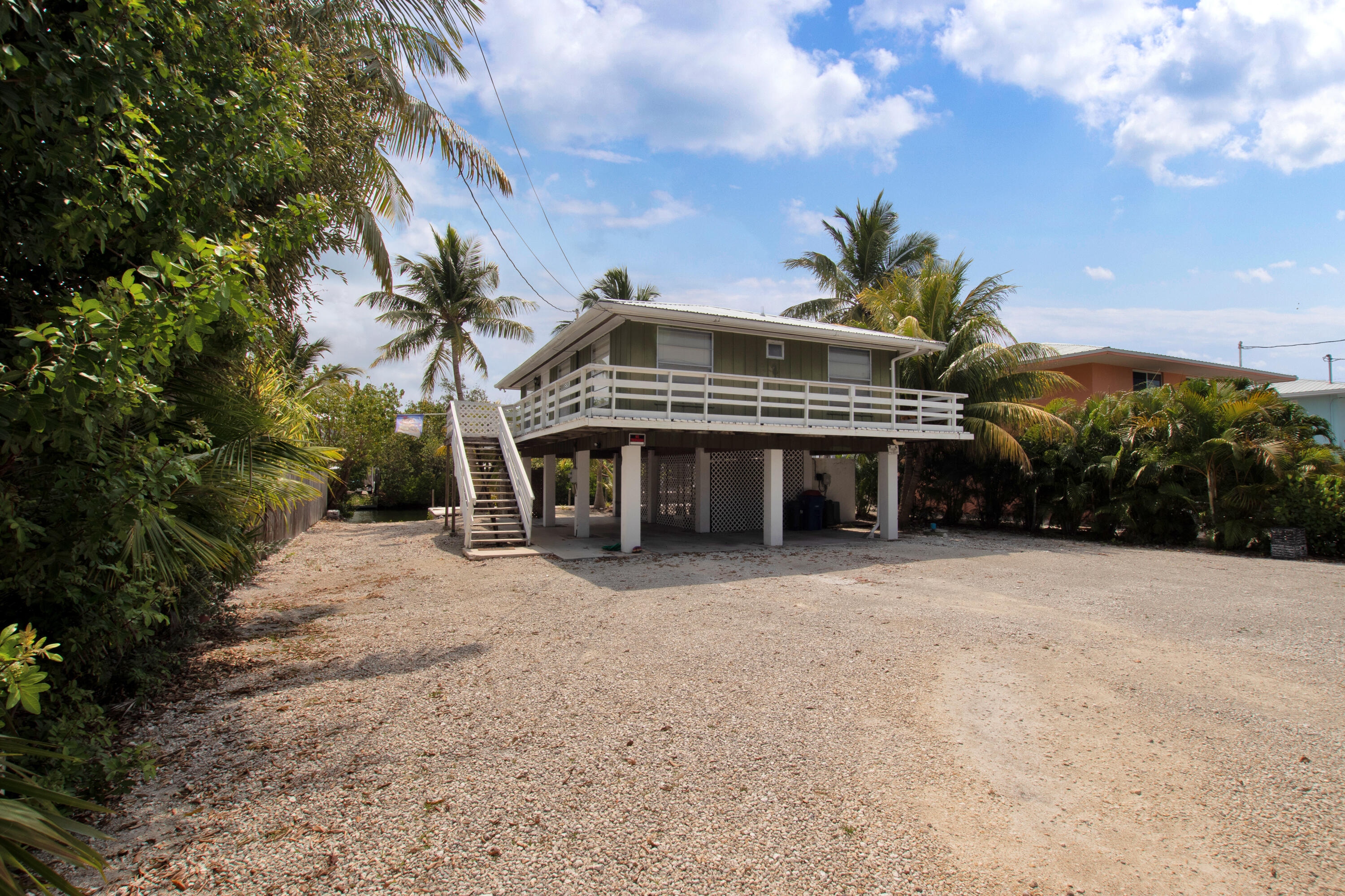 661 Pirates Road Summerland Key, FL 33042 - Photo 6 of 45 Front 3