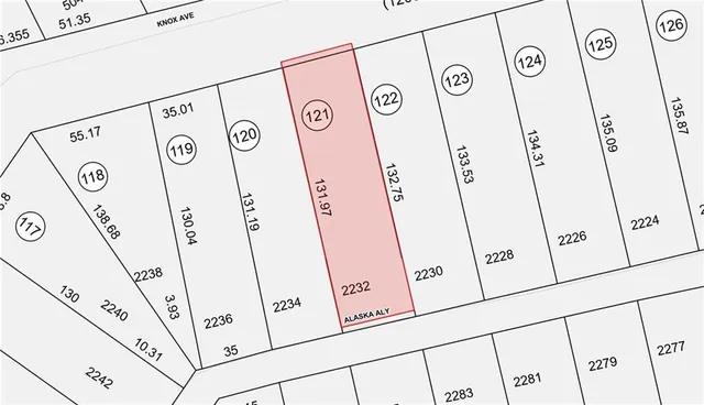 view of utility room with washer and dryer