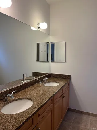 $4,500 | 45 Autumn Drive, Plainview, NY 11803