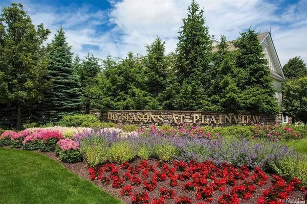 $4,500 | 45 Autumn Drive, Plainview, NY 11803