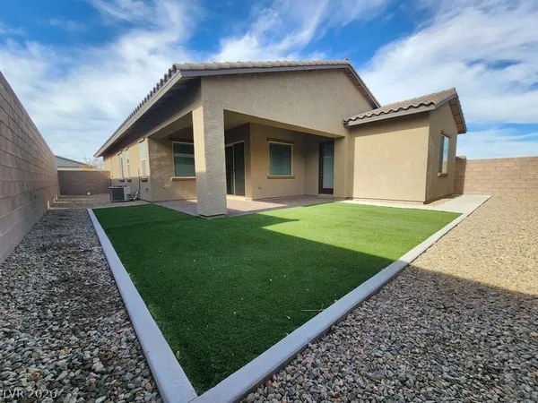 $2,565 | 684 Sunray Park Street, Henderson, NV 89011