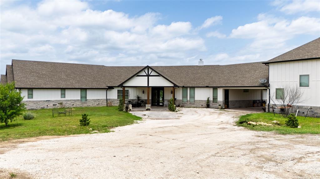 5559 County Road 4010 Decatur, TX 76234 - Photo 2 of 40