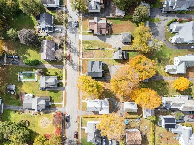 a picture of city view