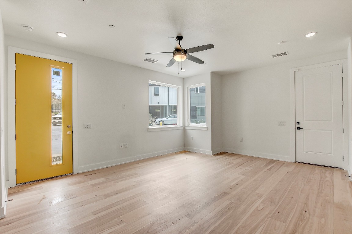 4127 East 12th Street, Unit 2 Austin, TX 78721 - Photo 9 of 28