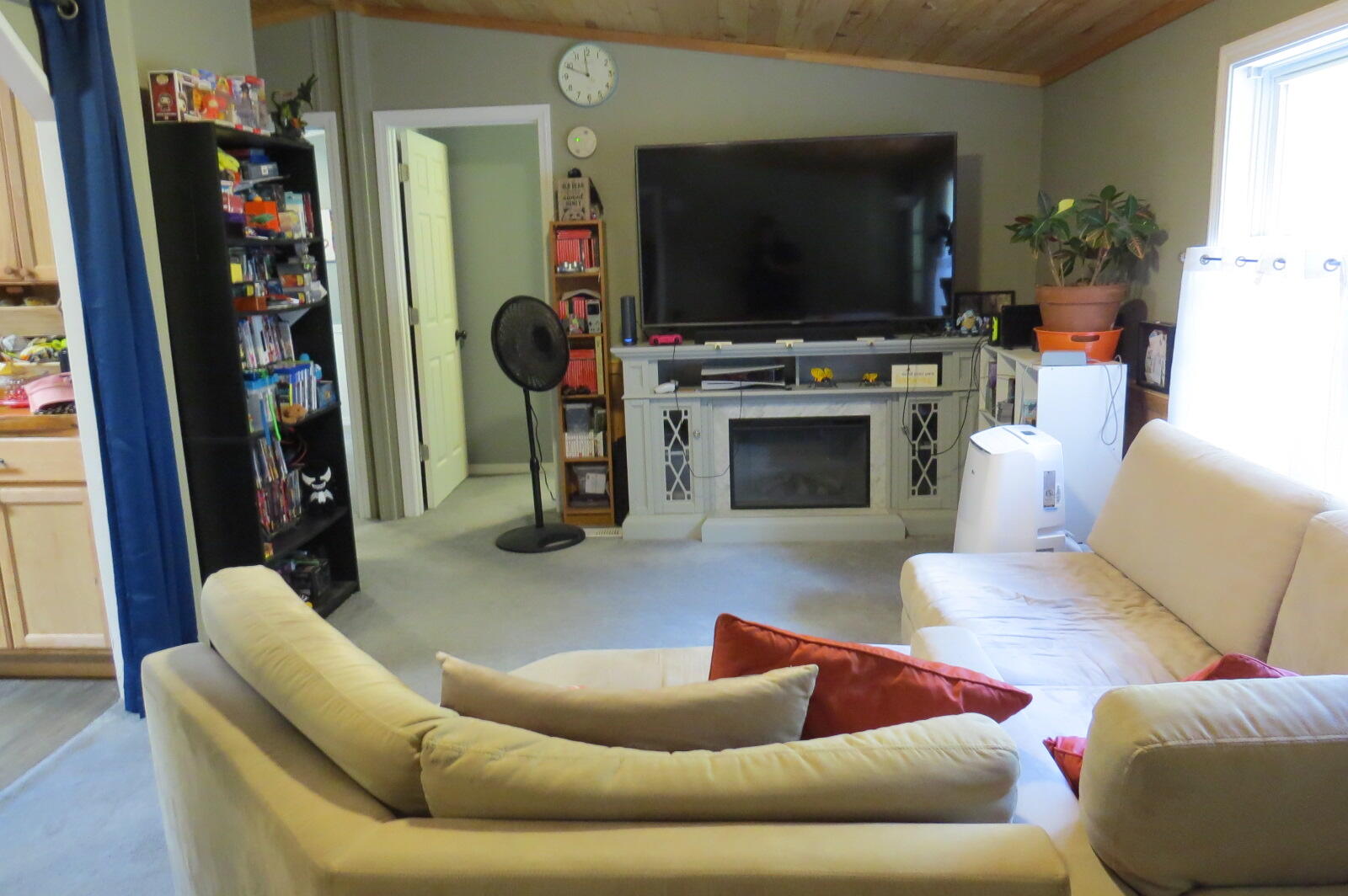 281 Morgan Bay Road Surry, ME 04684 - Photo 13 of 32 14