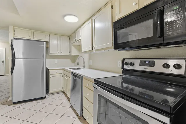 $1,499 | 8809 Dawnridge Circle, Unit 102, Austin, TX 78757