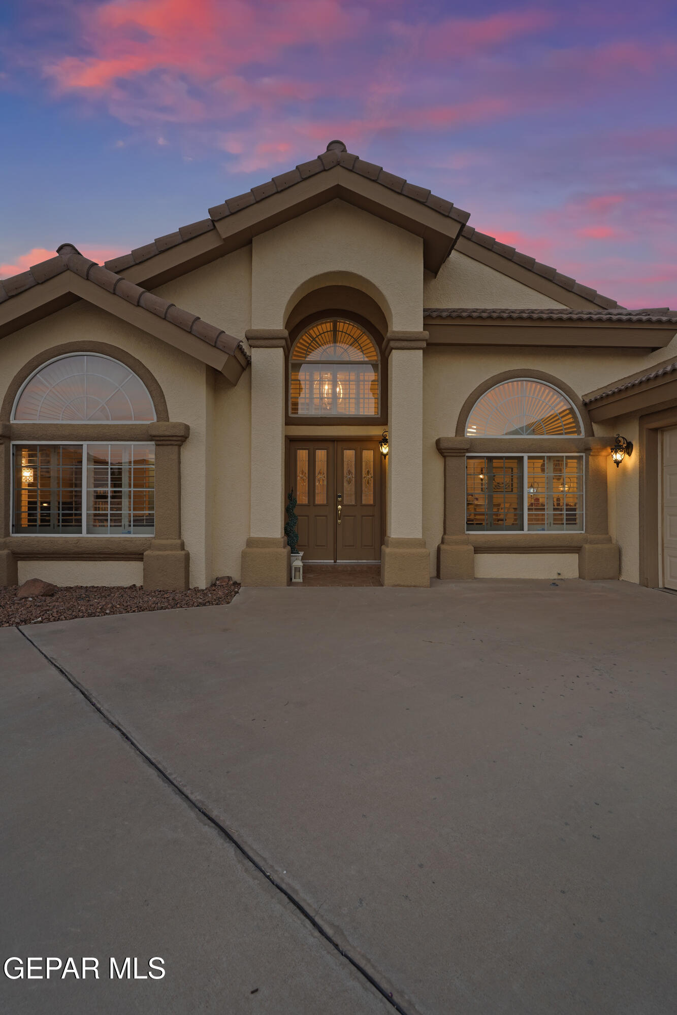1533 Cimarron Ridge Drive El Paso, TX 79912 - Photo 5 of 43 DSC06273