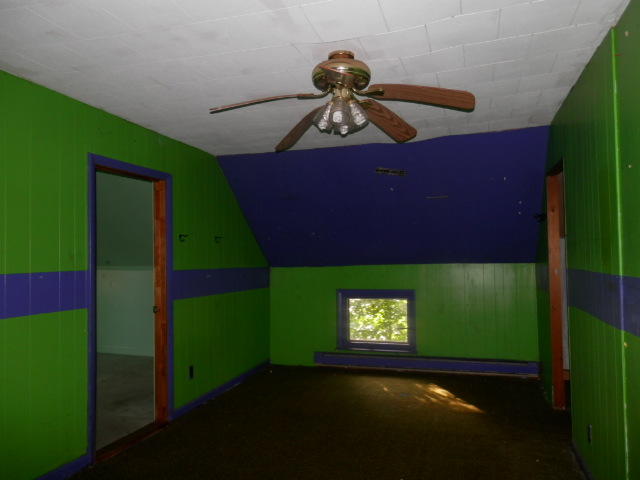 38 Baker Street Clinton, ME 04927 - Photo 16 of 25 P9110812
