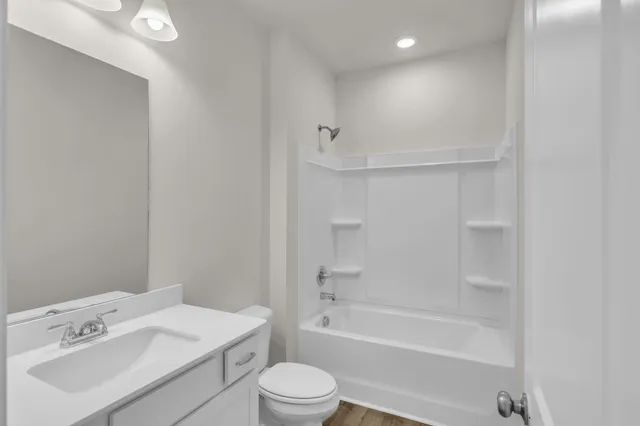 $459,990 | 564 Nightengale Ridge Drive, Columbia, TN 38401