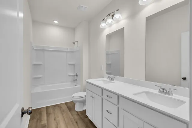 $459,990 | 564 Nightengale Ridge Drive, Columbia, TN 38401