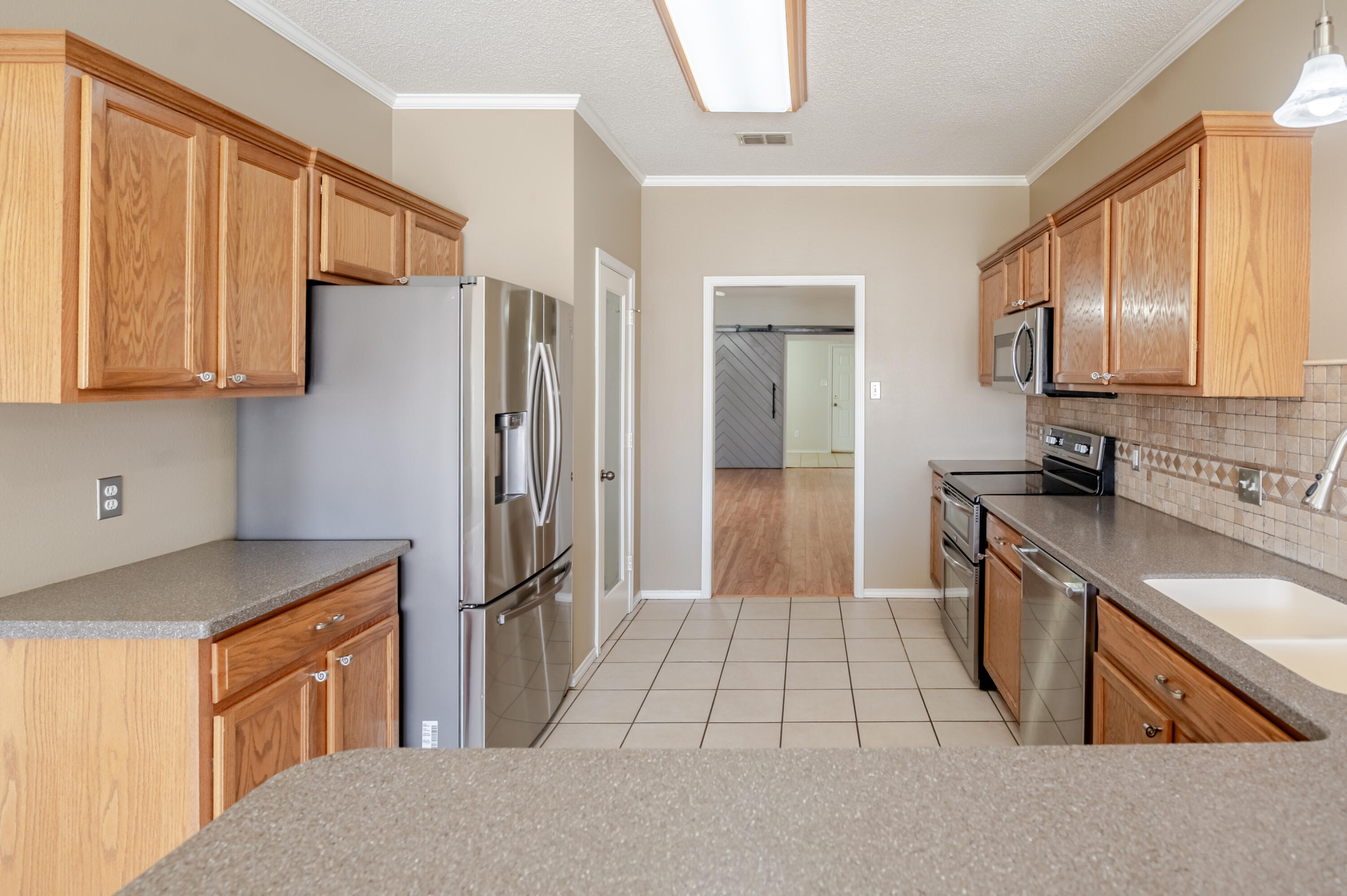 6810 84th Street Lubbock, TX 79424 - Photo 8 of 33 RE6.2-18