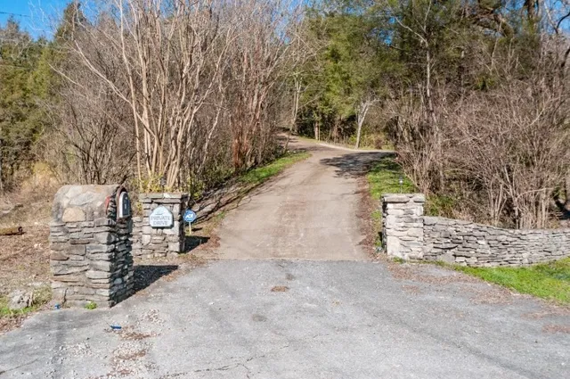 $2,900 | 618 Terrace Drive, Columbia, TN 38401