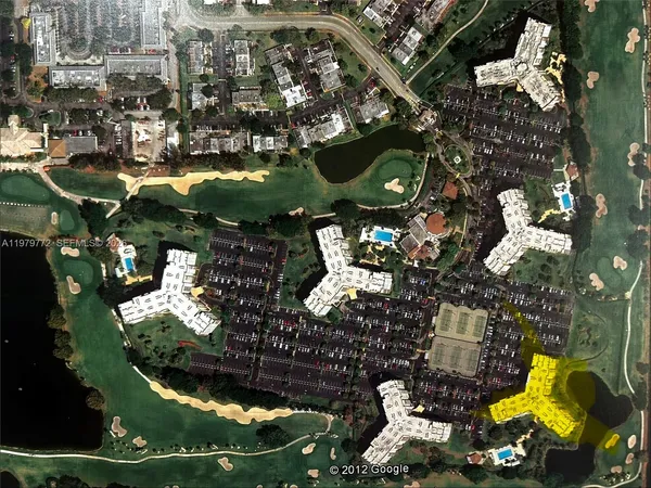 $1,700 | 1200 St Charles Place, Unit 606, Pembroke Pines, FL 33026