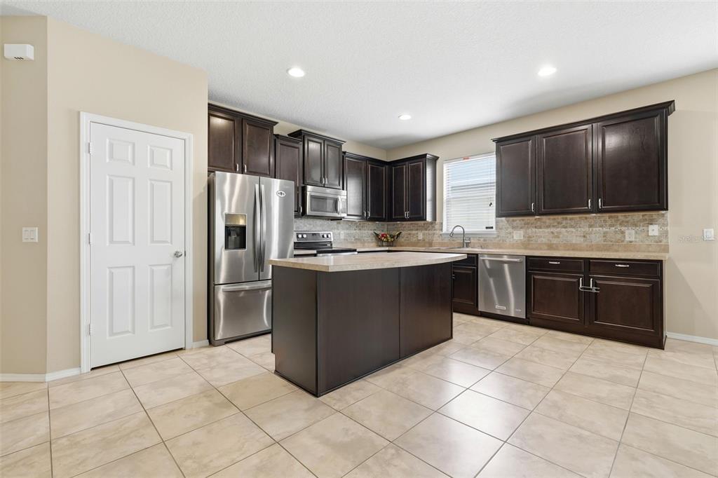 20945 Oldenburg Loop Mount Dora, FL 32757 - Photo 3 of 68