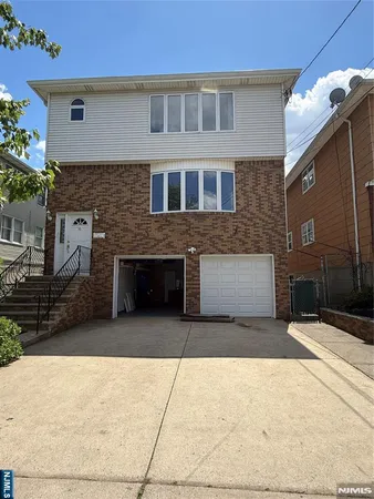 $3,200 | 16 Wilson Avenue, Kearny, NJ 07032