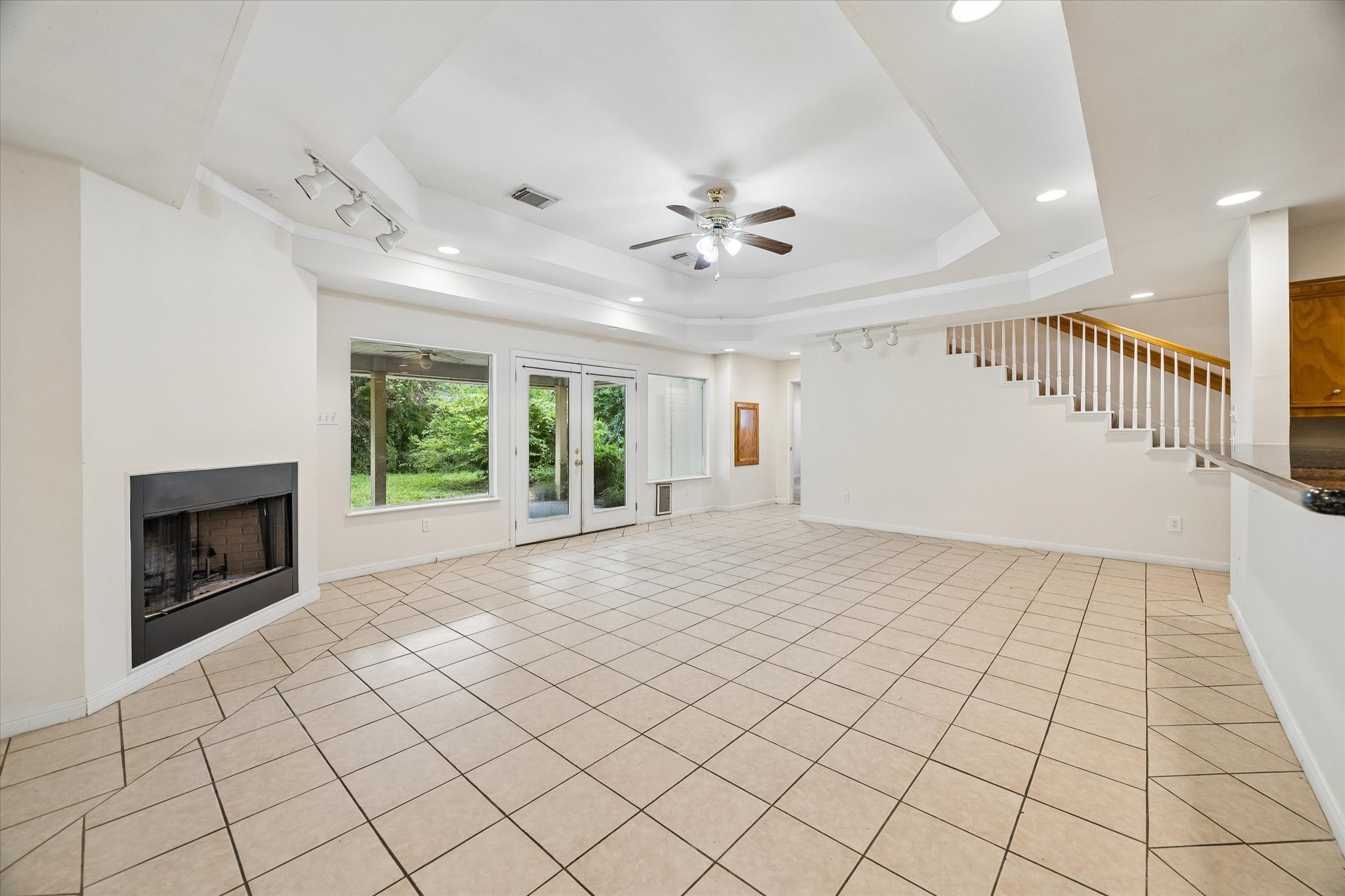 1740 Crownover Road Houston, TX 77080 - Photo 8 of 30 Gallery Image 8