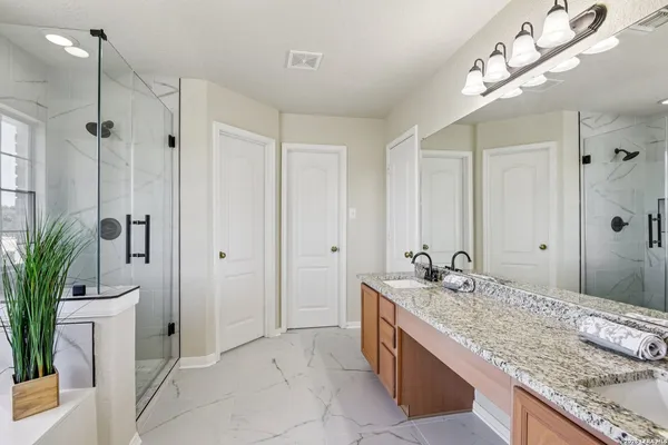 $499,000 | 530 Mesa Loop, San Antonio, TX 78258