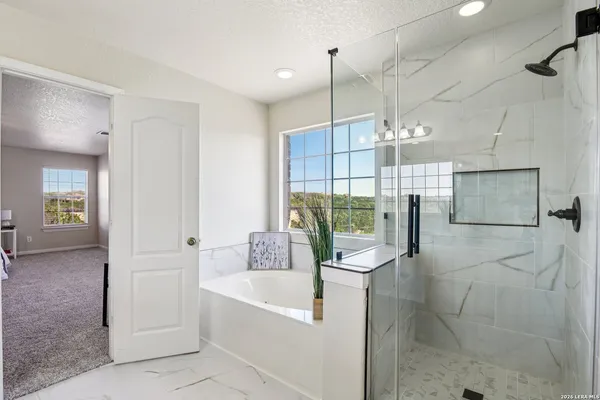 $499,000 | 530 Mesa Loop, San Antonio, TX 78258