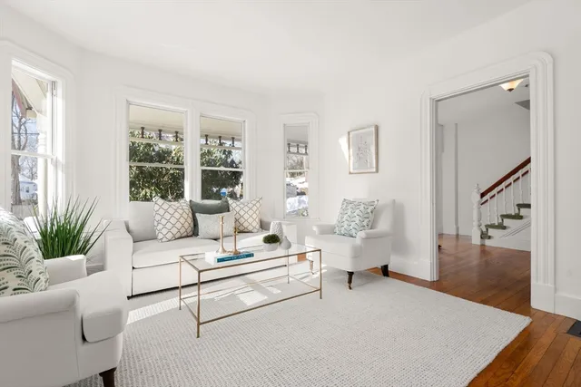 $1,295,000 | 10 Higgins Street, Newton, MA 02466