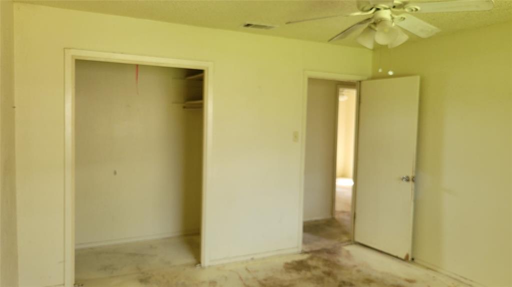 902 South Old Temple Road Hewitt, TX 76643 - Photo 16 of 32 Image quality insufficient for description