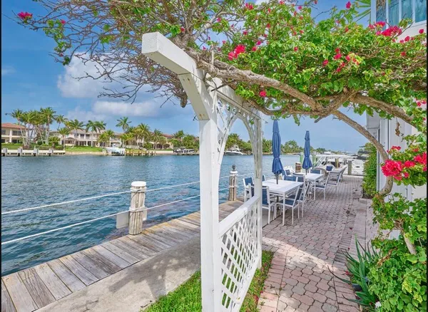 $310,000 | 1043 Hillsboro Mile, Unit 21C, Hillsboro Beach, FL 33064