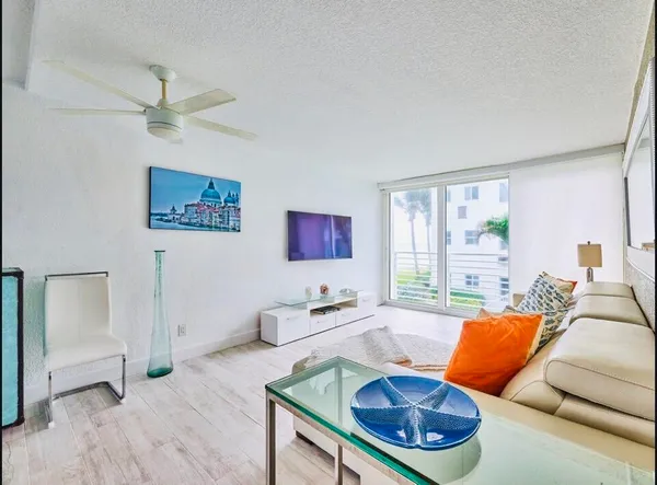 $310,000 | 1043 Hillsboro Mile, Unit 21C, Hillsboro Beach, FL 33064