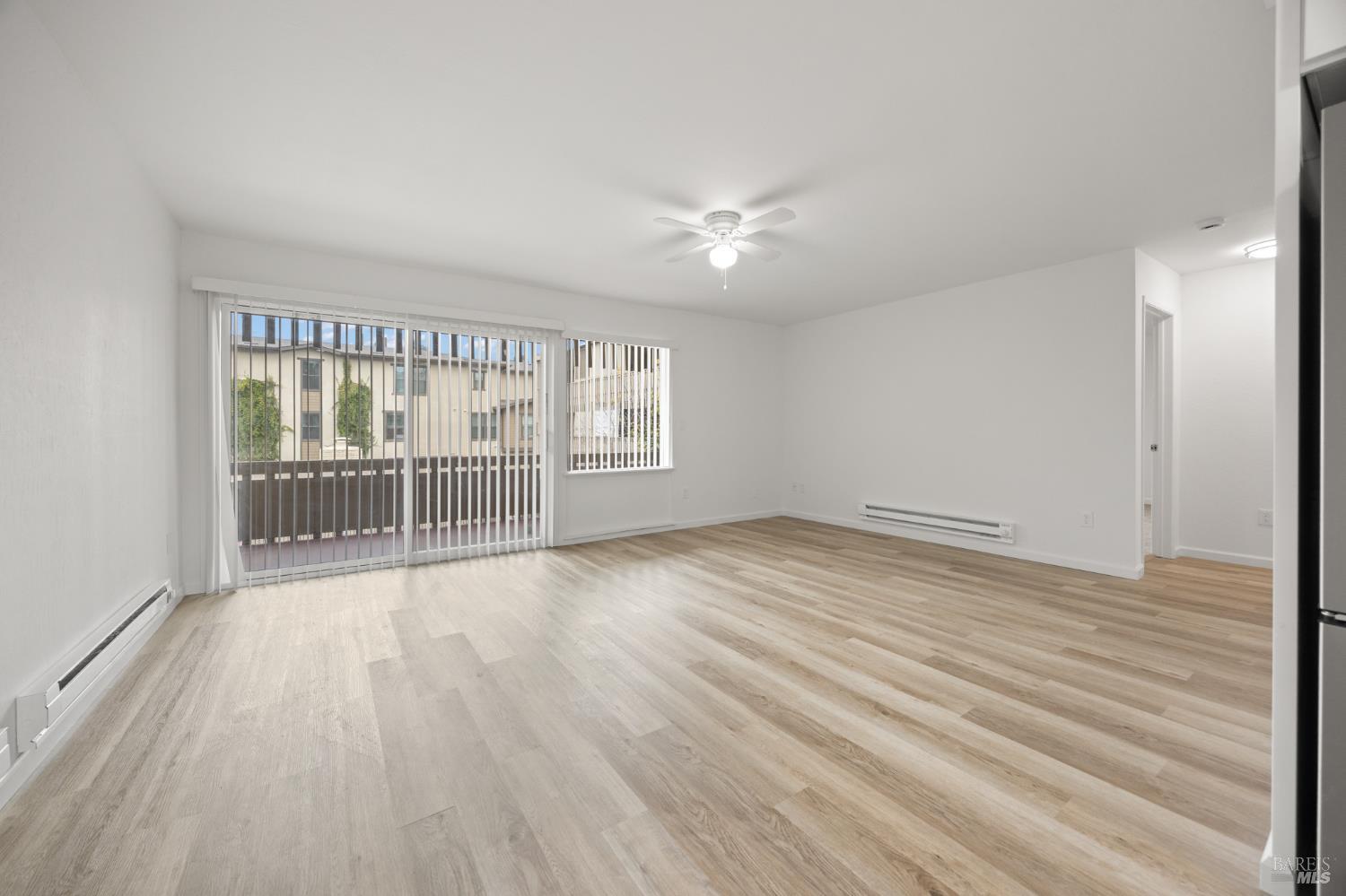 260 Merrydale Road, Unit 14 San Rafael, CA 94903 - Photo 4 of 18