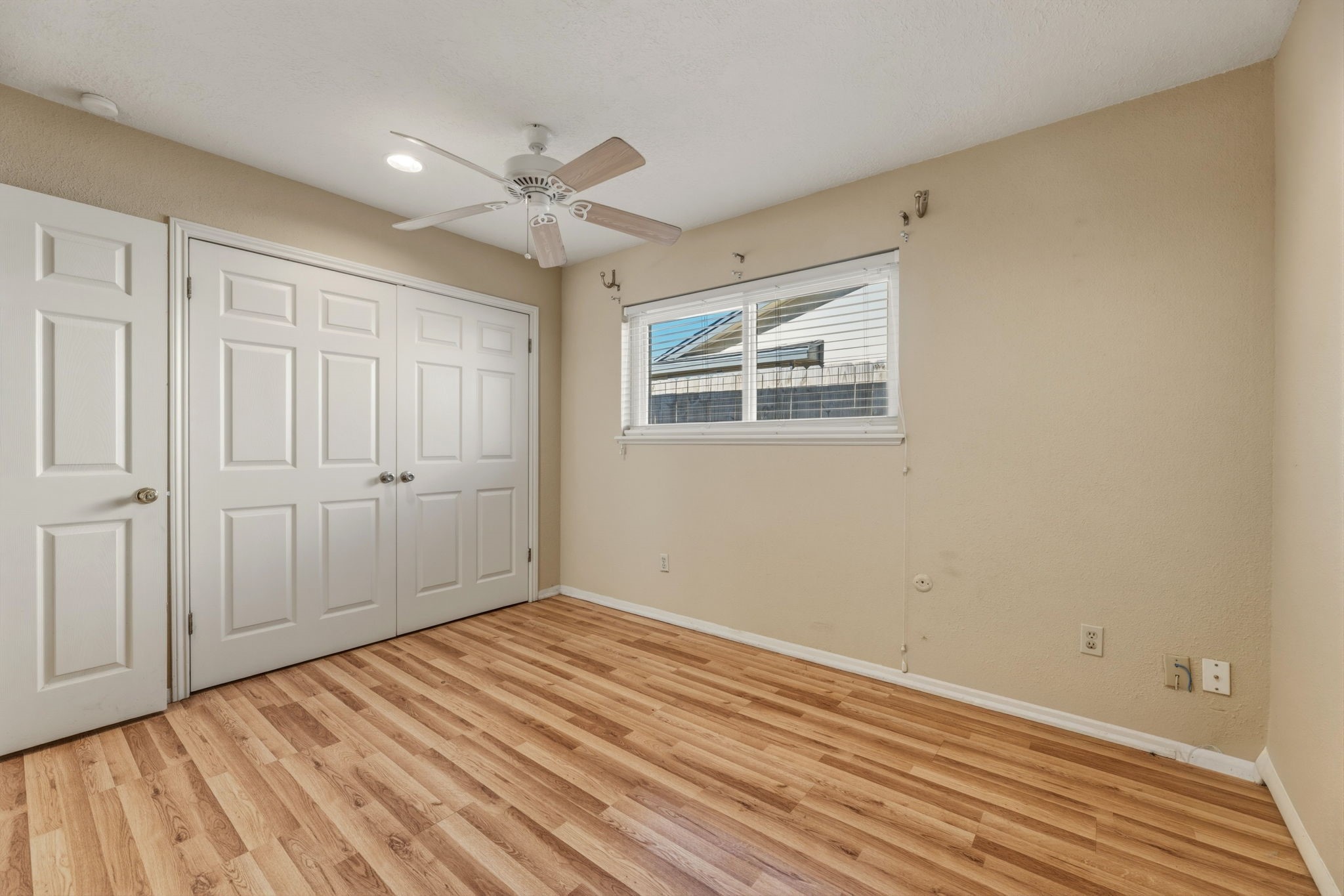 5211 Court Road Houston, TX 77053 - Photo 16 of 35
