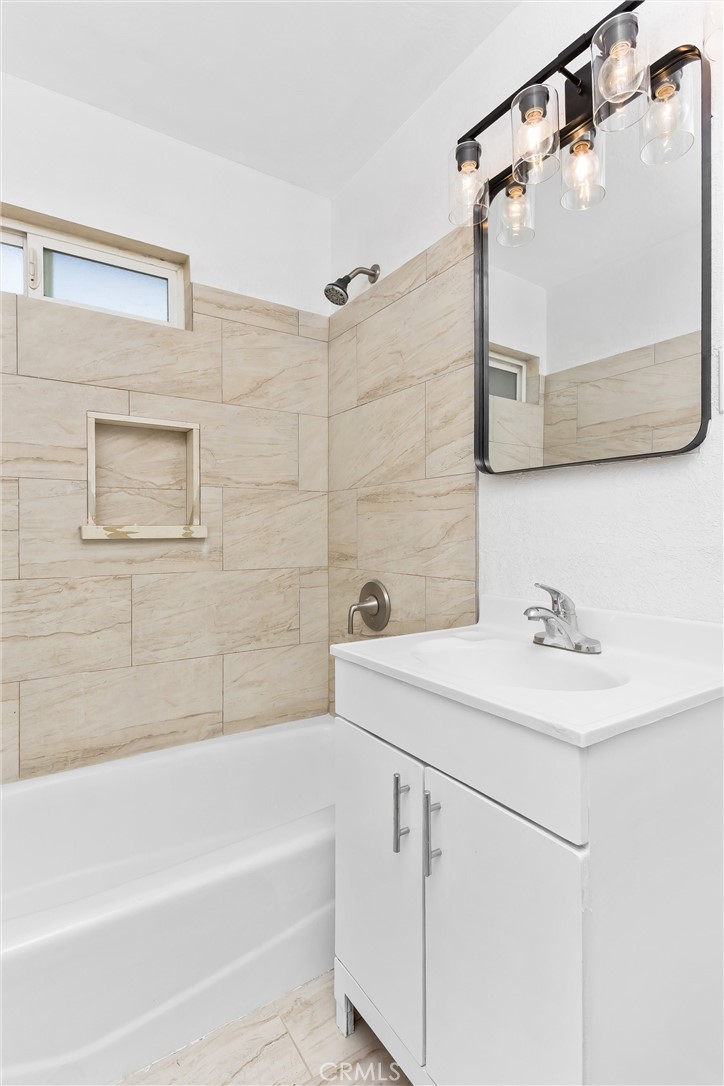 15944 Wintun Road Apple Valley, CA 92307 - Photo 20 of 53