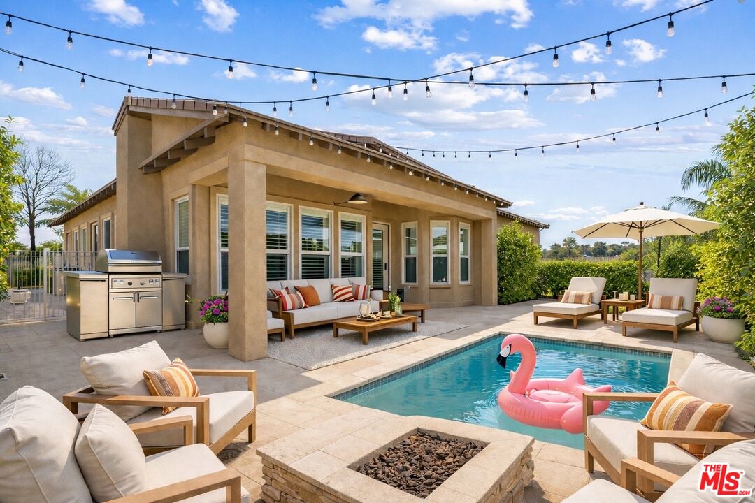 37 Shoreline Drive Rancho Mirage, CA 92270 - Photo 2 of 33