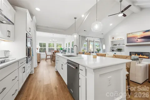 $699,500 | 1064 Mayfair Way, Sunset Beach, NC 28468