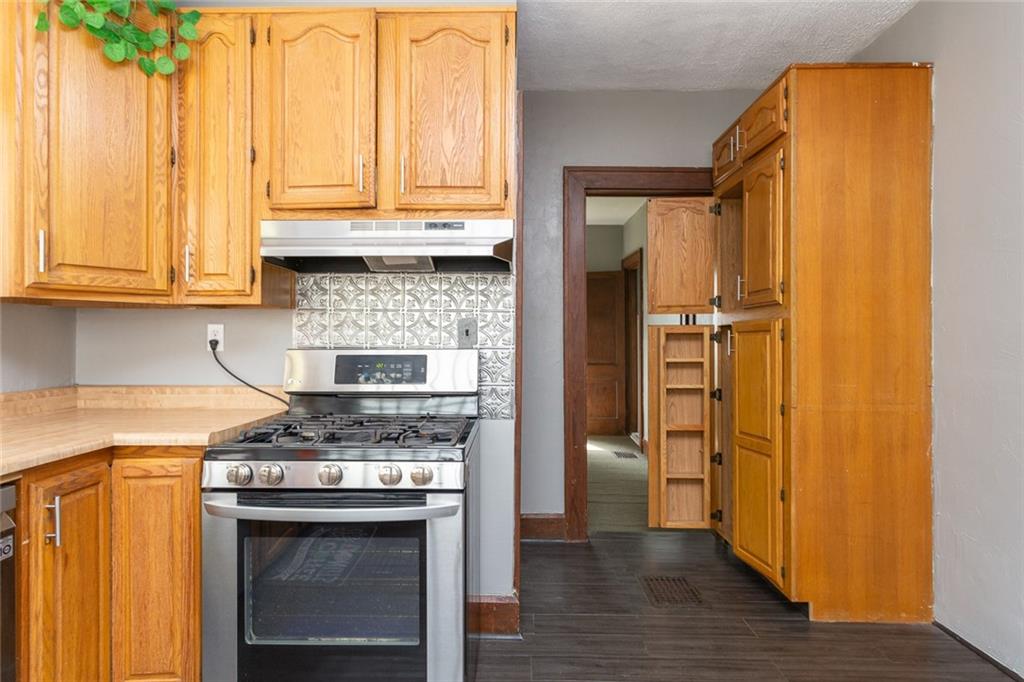 67 North Kenmore Road Indianapolis, IN 46219 - Photo 11 of 26 Gallery Image 11