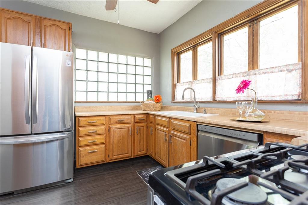 67 North Kenmore Road Indianapolis, IN 46219 - Photo 10 of 26 Gallery Image 10