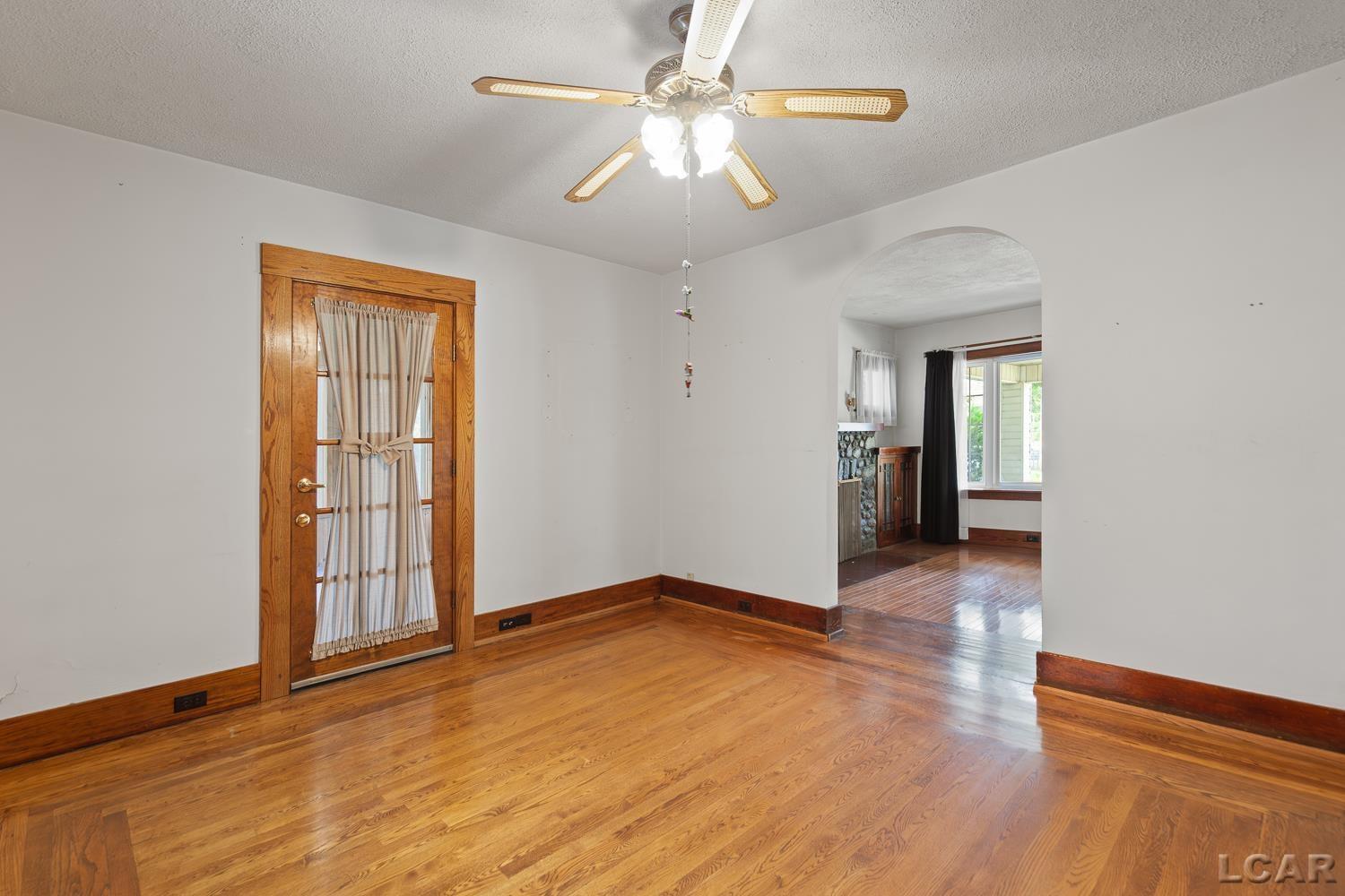 302 Croswell Street Adrian, MI 49221 - Photo 11 of 58