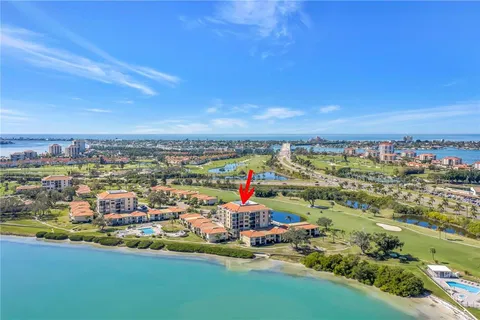 $215,000 | 6104 Palma Del Mar Boulevard South, Unit 305, St. Petersburg, FL 33715